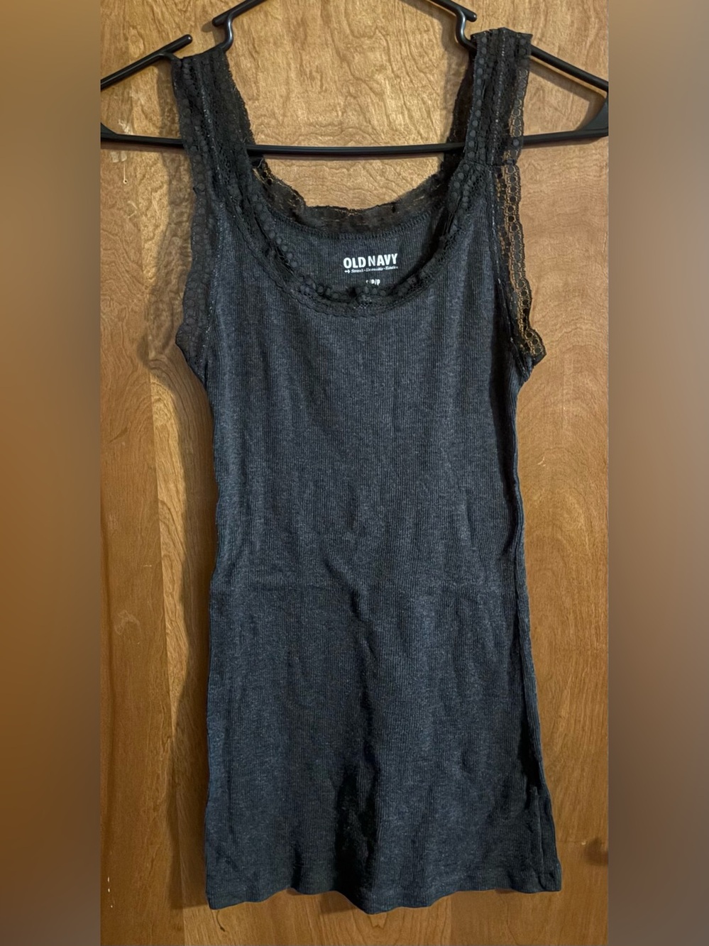 Old Navy women’s size small charcoal gray tank top with lace straps